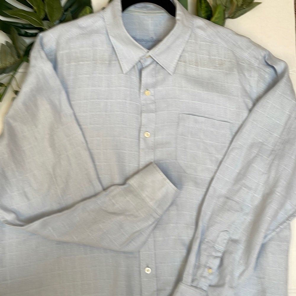 Tommy Bahama 100% linen shirt